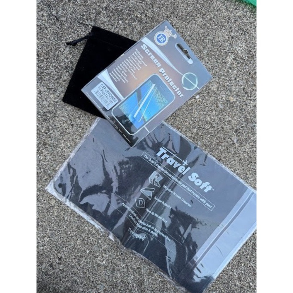 Handstands Travel Soft 3-in-1 Mouse Pad Screen Cleaner & iPhone 6 Protector Set